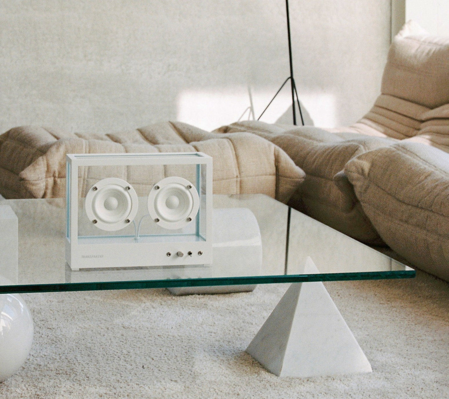 TRANSPARENT SPEAKER