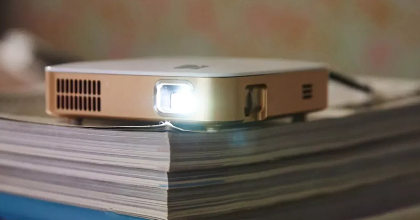 KODAK LUMA 350 PROJECTOR