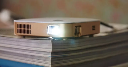 KODAK LUMA 350 PROJECTOR